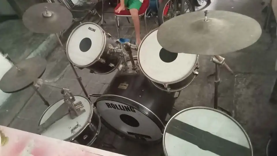 Drum dewasa rolling superior apa adanya