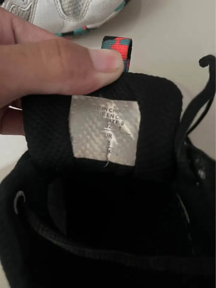di jual Sepatu Lining saga lite 9