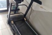 Treadmill elektrik second normal //bisa dilipat ukuran semicomersial /