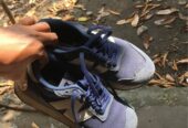 Di jual sepatu NB