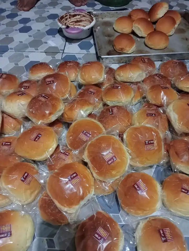 Aneka macam roti manis spesial merdeka