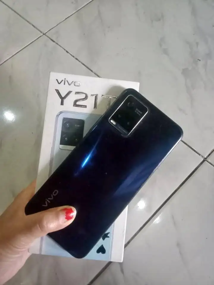 Dijual Vivo y21t ram 6/128