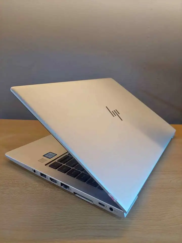 Laptop mewah HP elitebook 830 G6 touchscreen i7 ram 16 GB slim mulus n