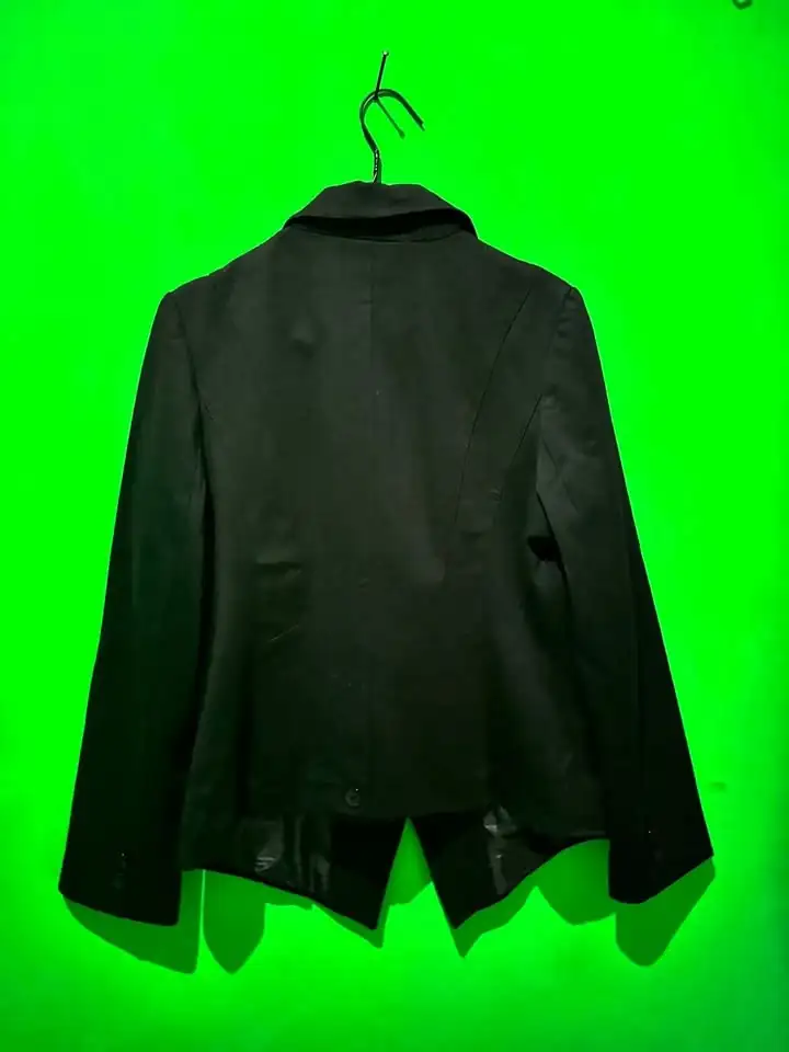 JAS HITAM UKURAN M. BLAZER HITAM LIKE NEW