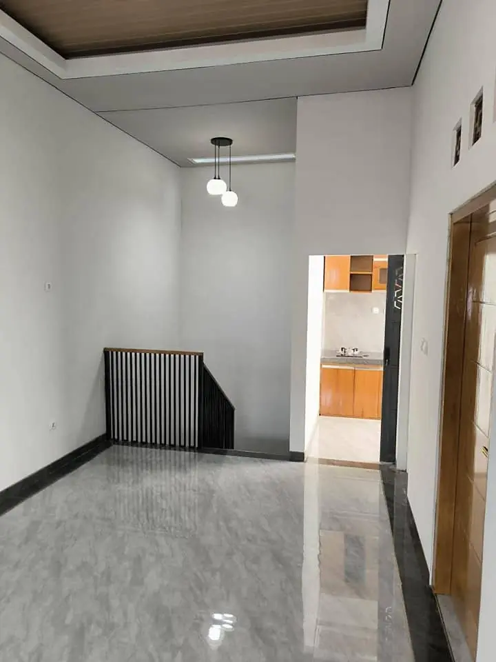 RUMAH BARU DI TENGAH KOTA