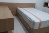 Tempat tidur ranjang