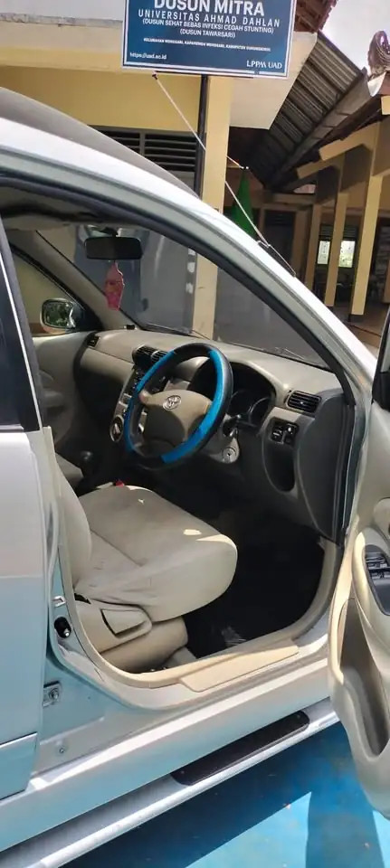 mobil bekas murah Avanza G Tahun 2011