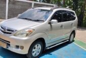 mobil bekas murah Avanza G Tahun 2011