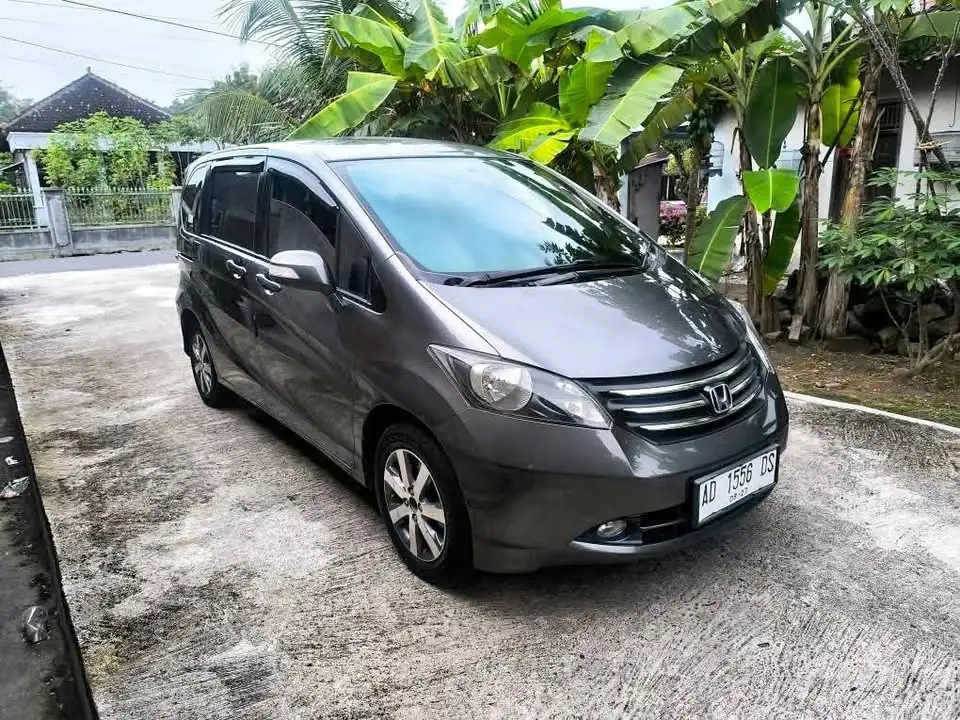 2011 Honda freed