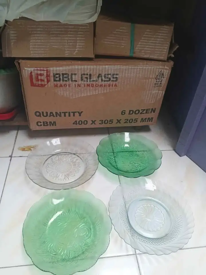 Piring kaca