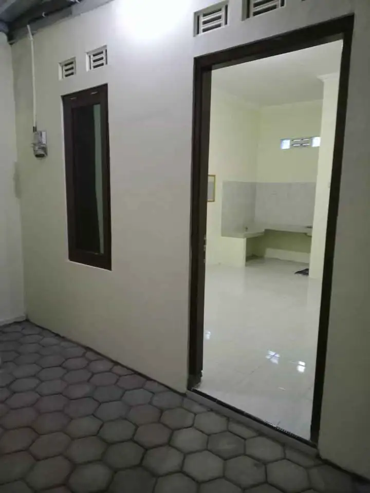 1 Kamar Tidur 1 Kamar Mandi – Rumah