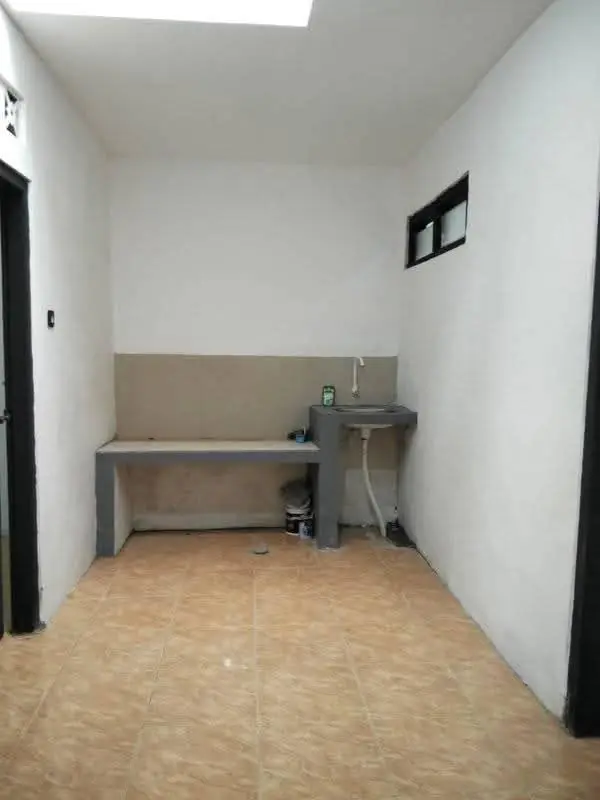 Di Kontrakkan Rumah