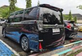 2019 BU TOYOTA VOXY PANORAMIC SUNROOF hari ini harus jadi uang