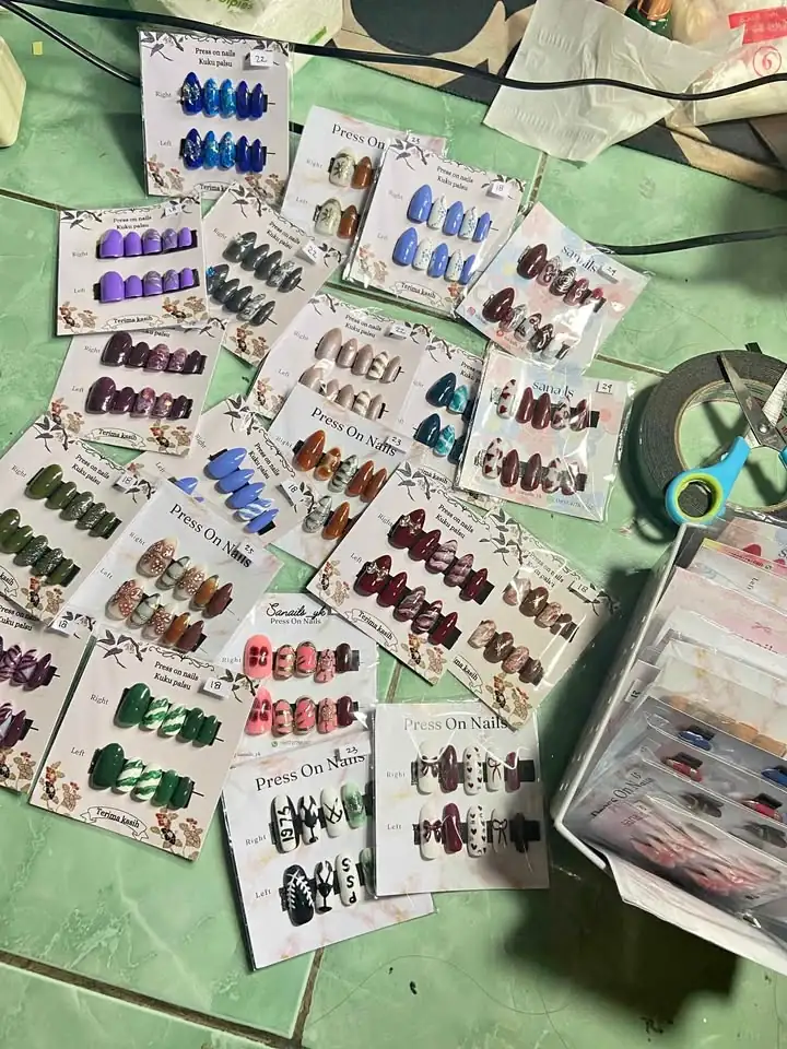 Press on nails / kuku palsu murah