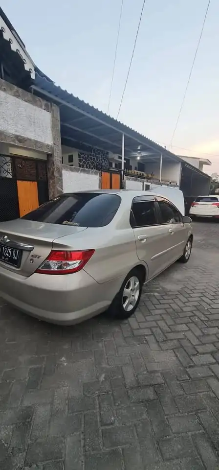2003 Honda city