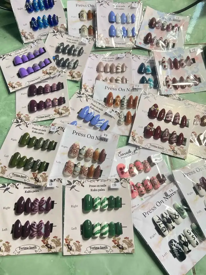 Press on nails / kuku palsu murah