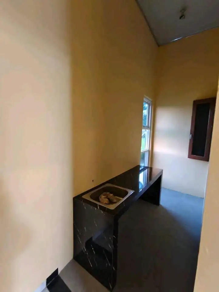 Di Jual Rumah siap huni Lokasi Karang bener, kemang