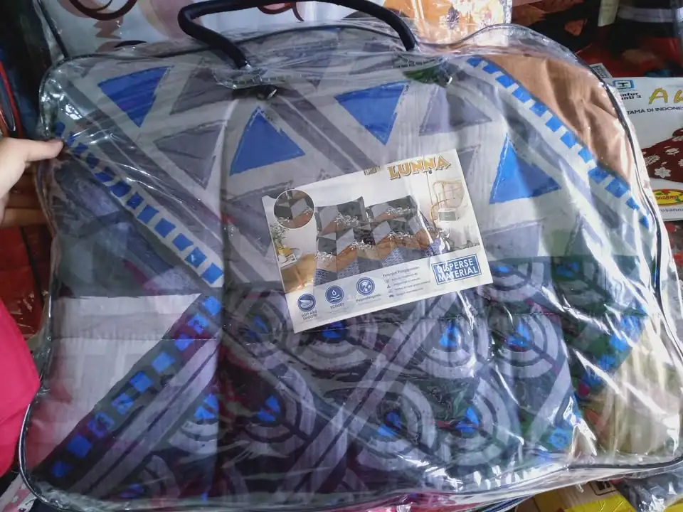 Bedcover Merk LUNNA