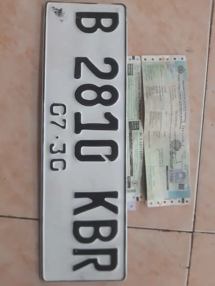 2004 Nissan serena