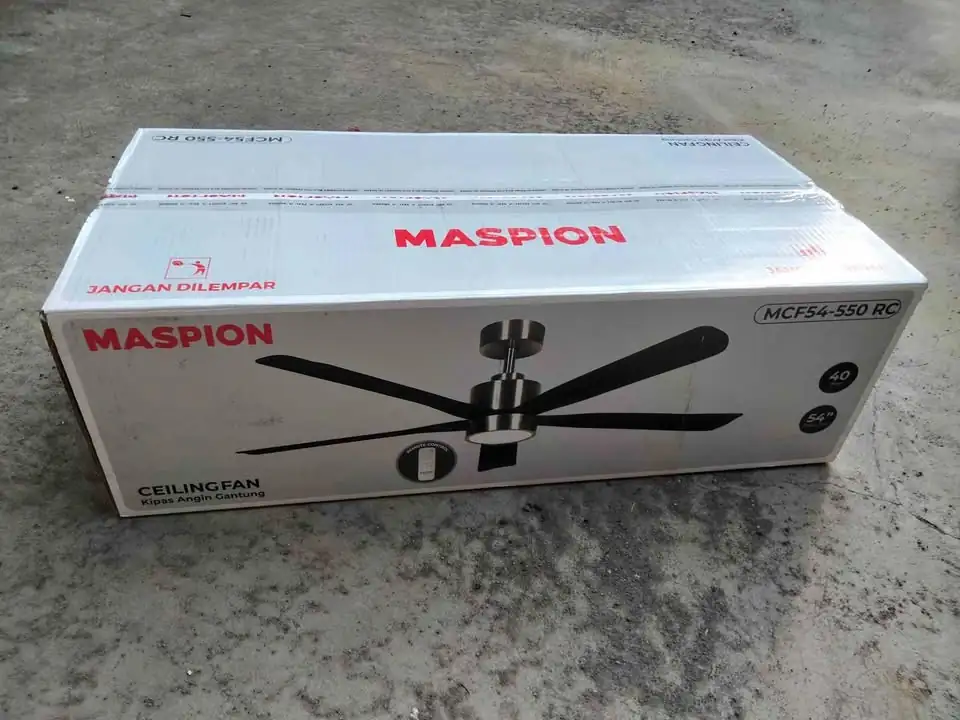 Lampu hias new kipas+ lampu LED+ remote ukuran 54 inch, elegan mewaah.