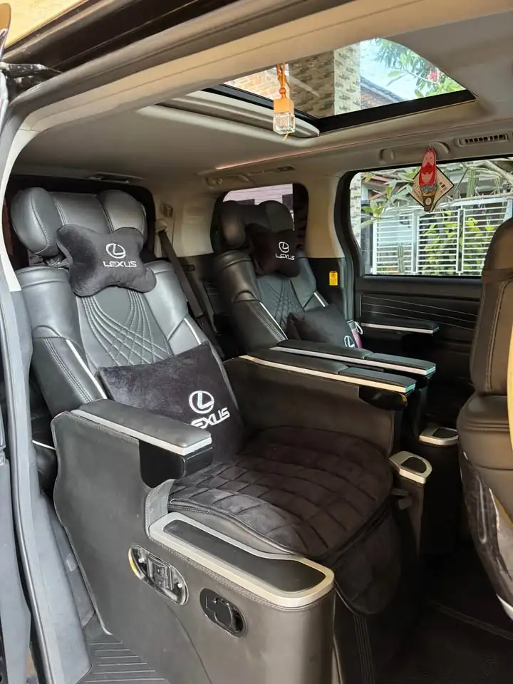 2011 Toyota alphard