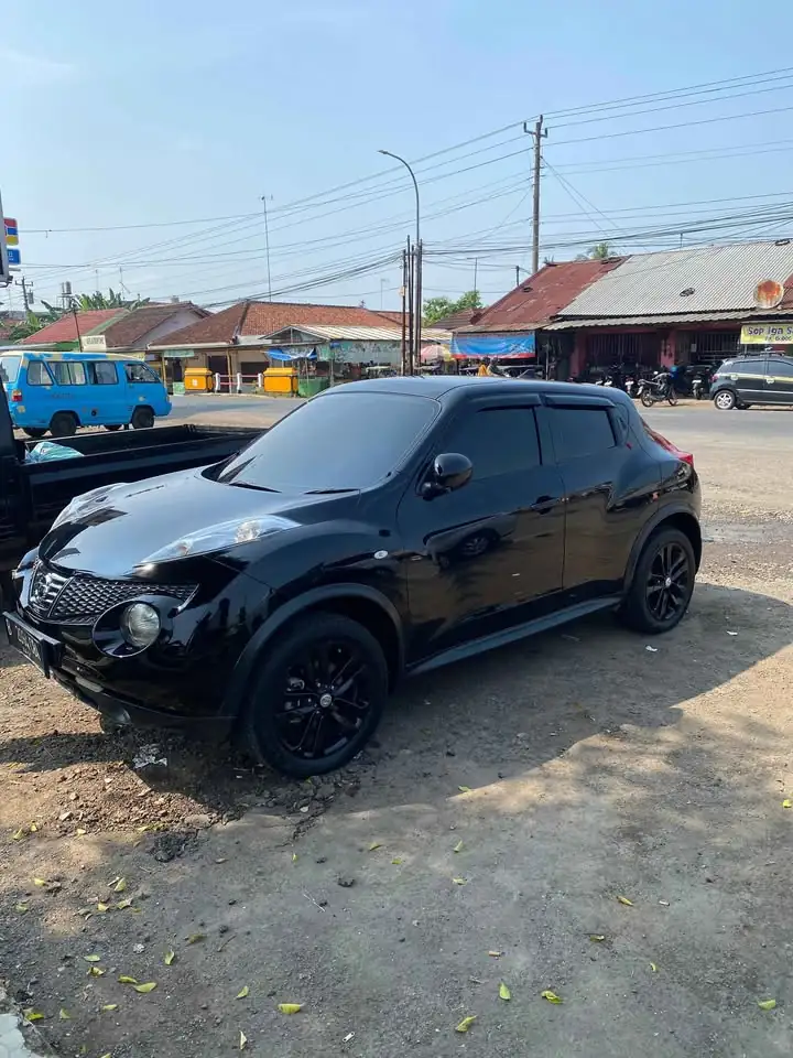 Nissan Juke RX 2011 matic hitam top , Lokasi Sidareja Cilacap di jual