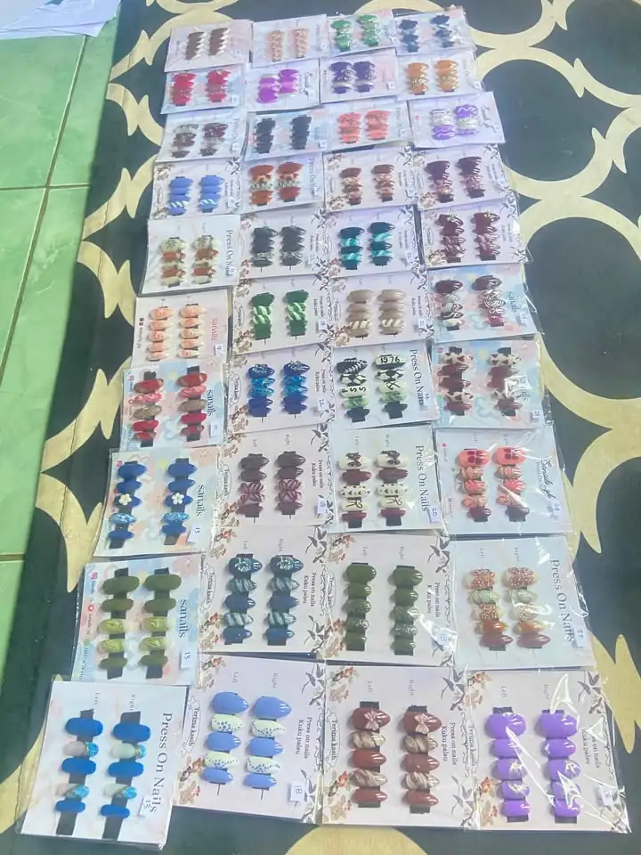 Press on nails / kuku palsu murah