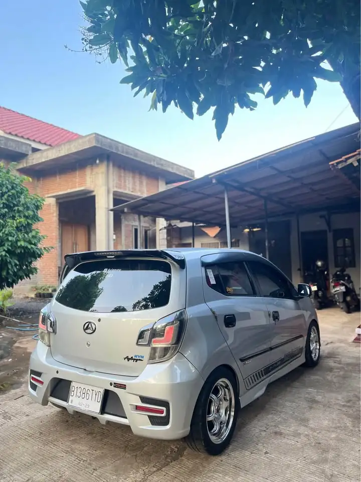 Daihatsu Ayla tahun 2014