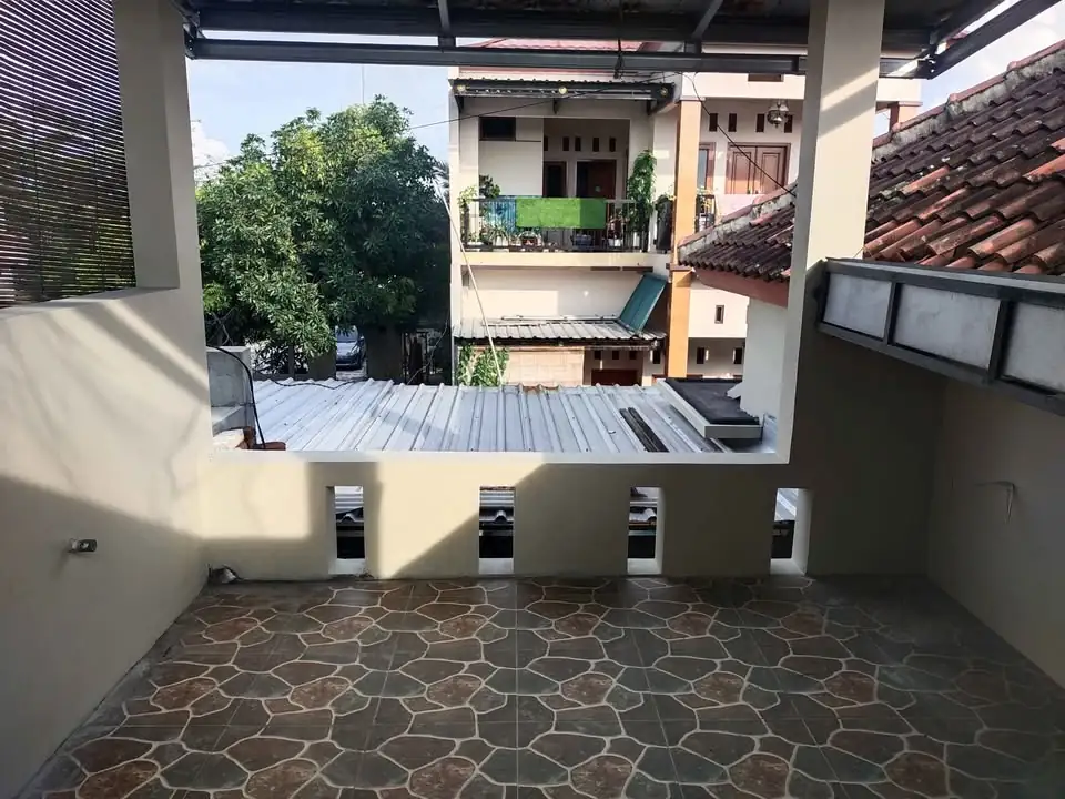 2 KT 1 Kamar Mandi – Rumah