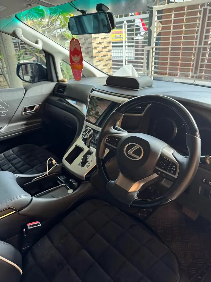 2011 Toyota alphard