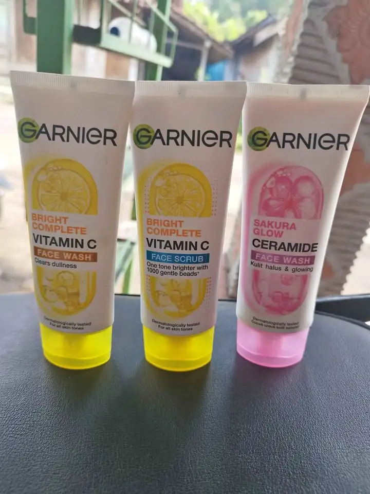 Garnier facial foam 100gr