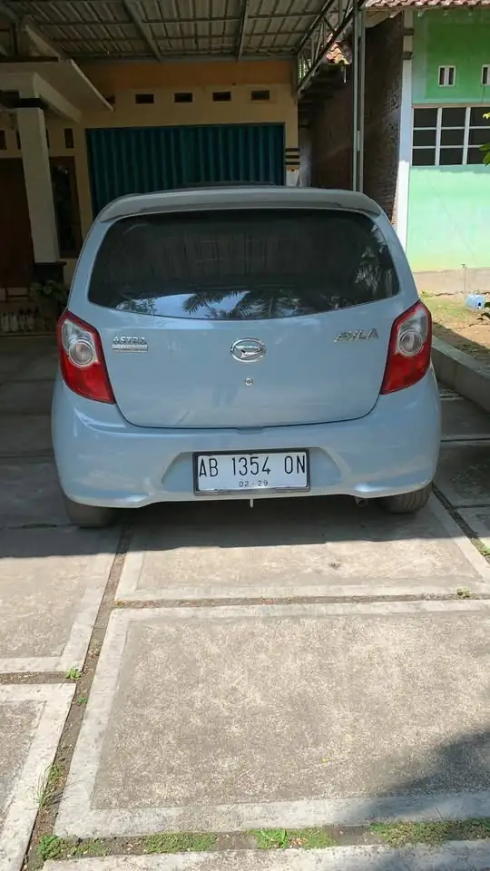 2013 Daihatsu ayla