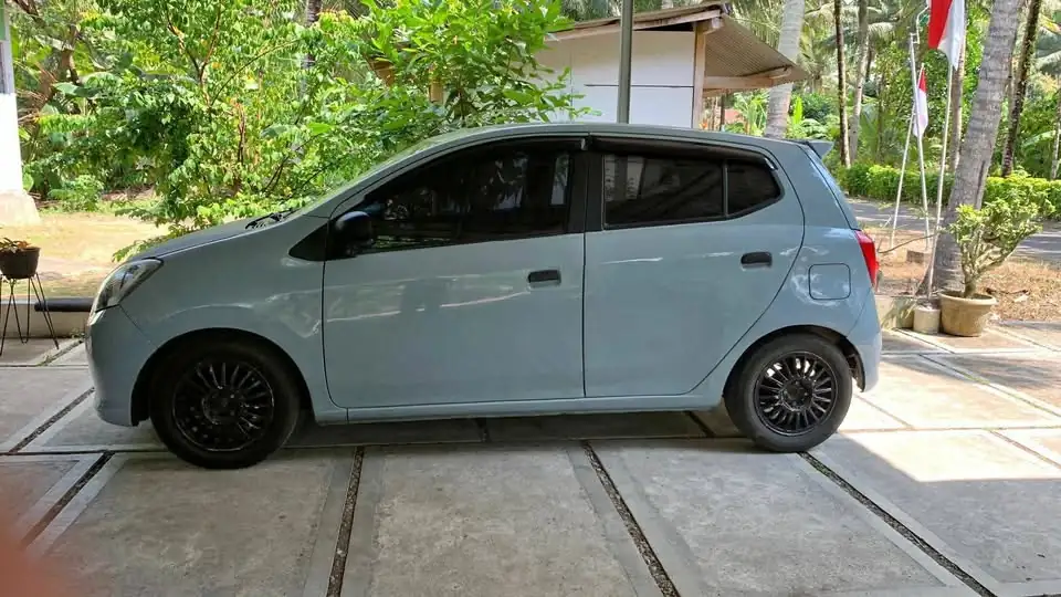 2013 Daihatsu ayla