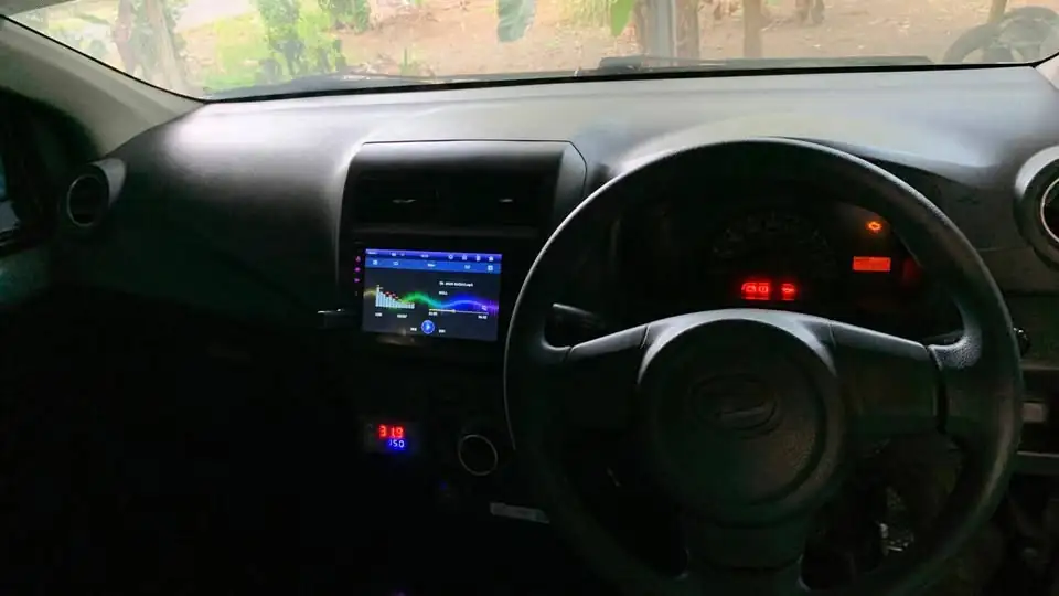 2013 Daihatsu ayla