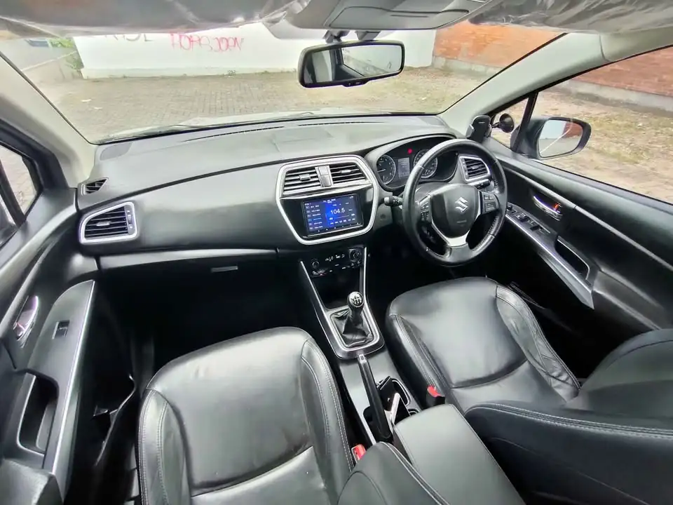 2017 Suzuki sx4 scross manual