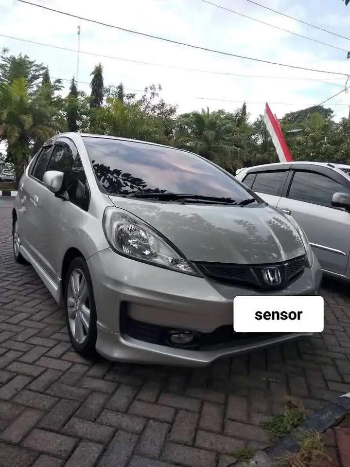 2012 Honda jazz
