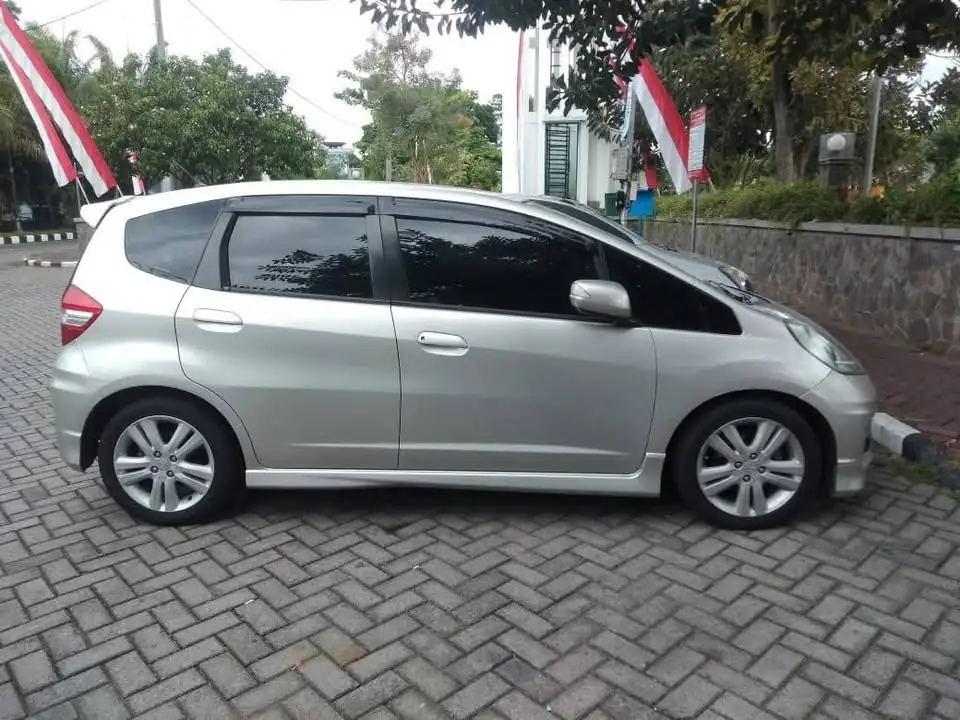 2012 Honda jazz