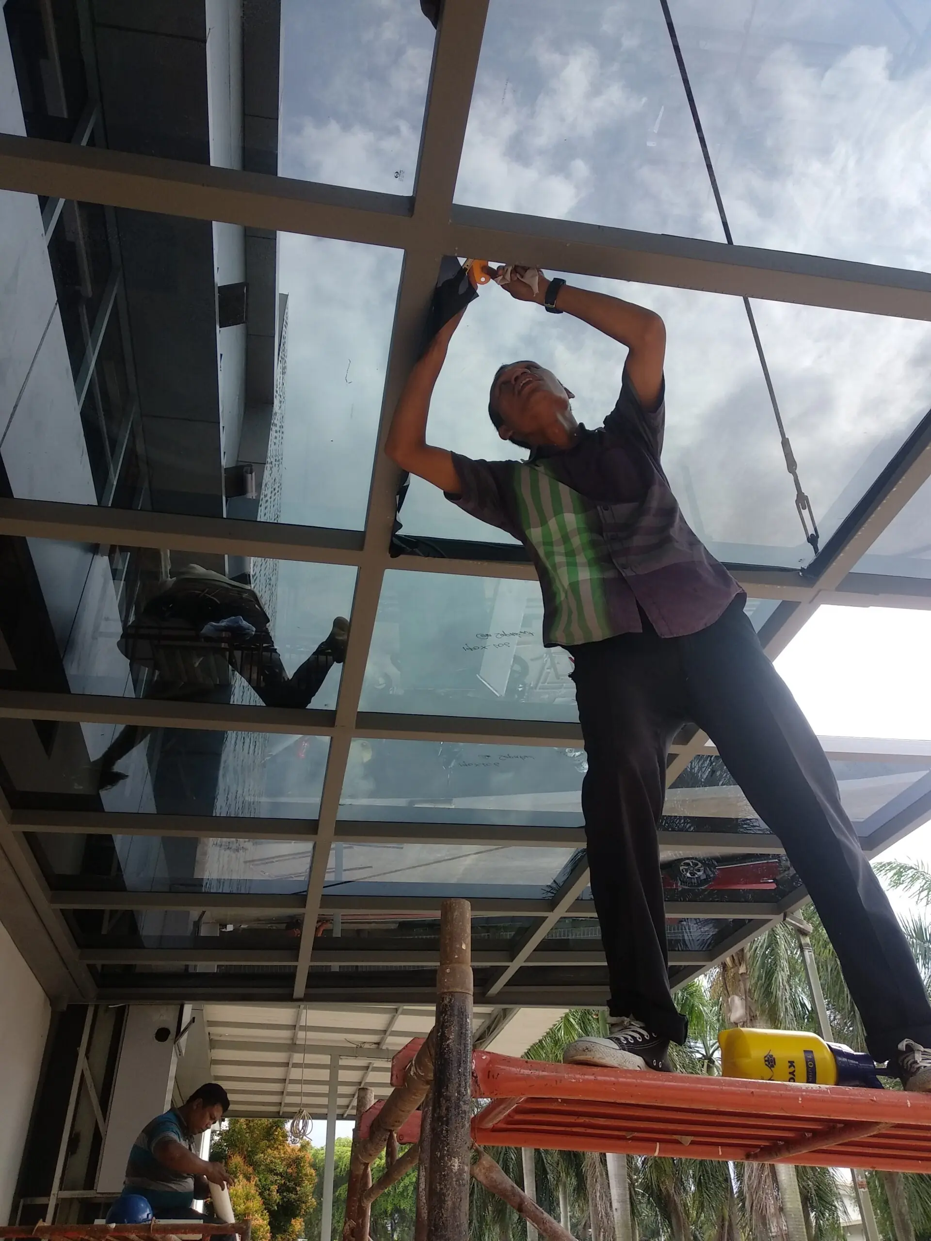 Jasa Kaca Film Gedung Jakarta