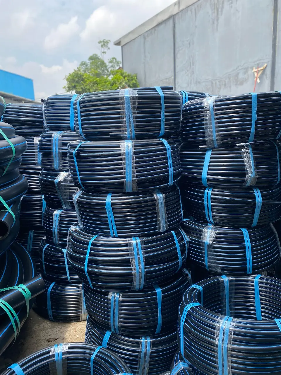 Pusat Pipa Hdpe PIPA 1 ¼ INCH 40mm Pipa Rollan 100 Meter