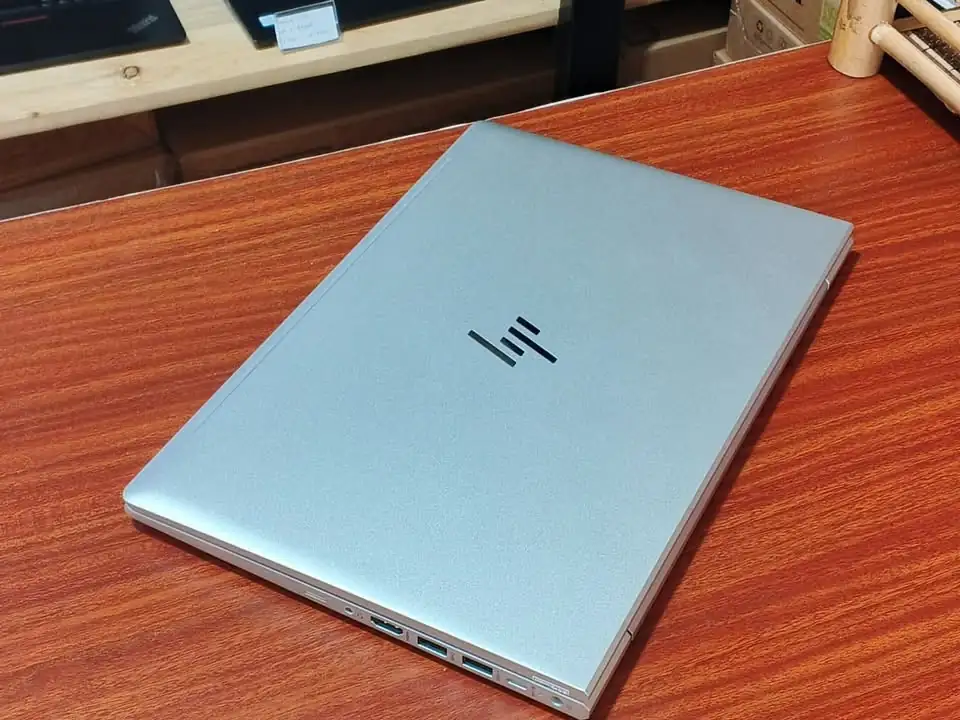 Laptop HP Ryzen 5 Pro Ram 16 GB SSD Normal lancar mulus siap pakai key