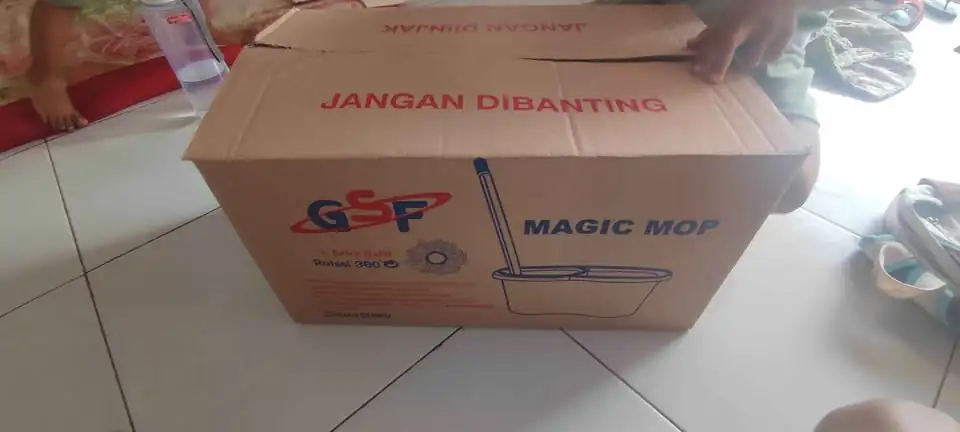 Alat pel lantai rumah