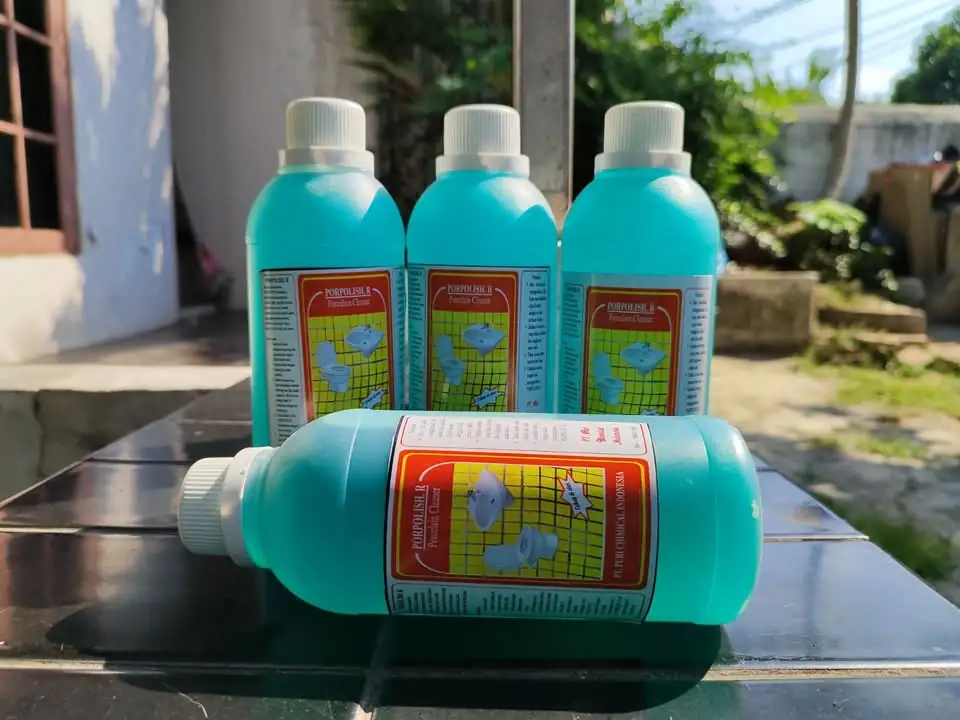 Cairan Pembersih Kerak Keramik Membandel Ampuh dan Bagus
