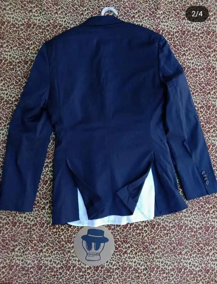 Jas biru gelap