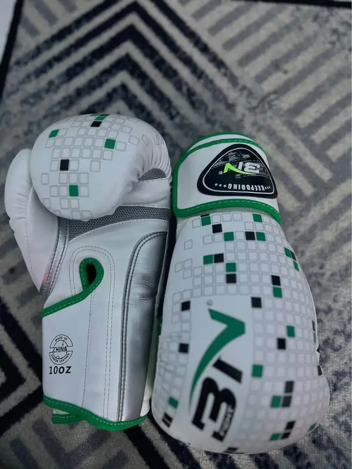 Gloves boxing+ hand wrap