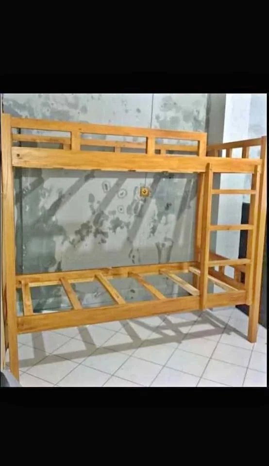 Tempat tidur tingkat,Dipan
