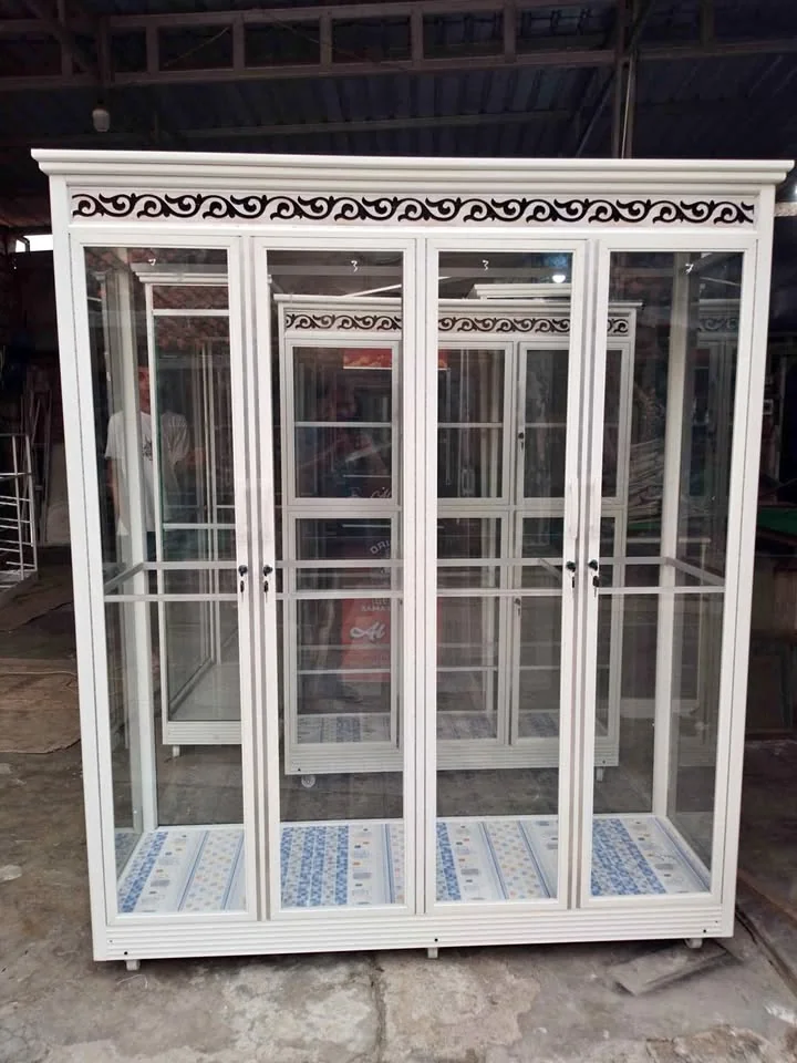 Lemari baju pintu 4 full gantungan