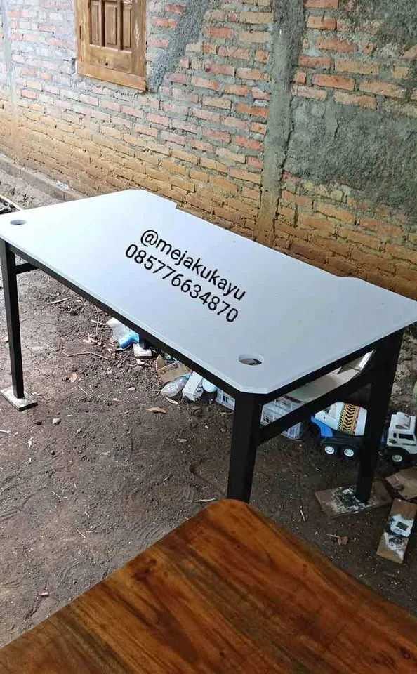 Meja gaming meja komputer meja kerja meja laptop