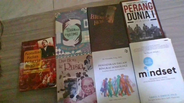 Buku & Novel Bekas Terawat Murah
