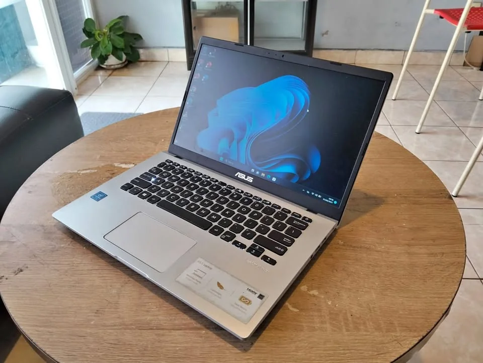 Laptop slim second RAM 8GB Asus Vivobook A409MA Intel N4000 SSD 128GB