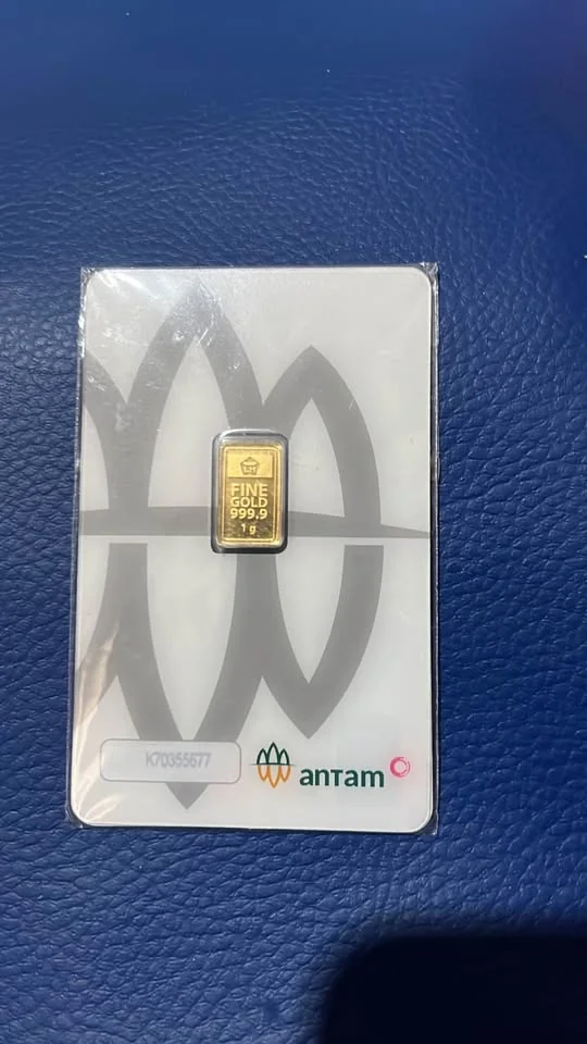 Emas batangan Antam